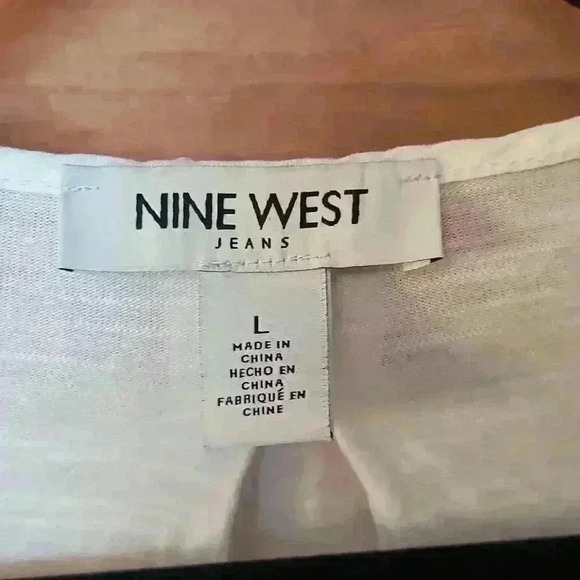 Nine West V-neck Tee - Picture 4 of 5